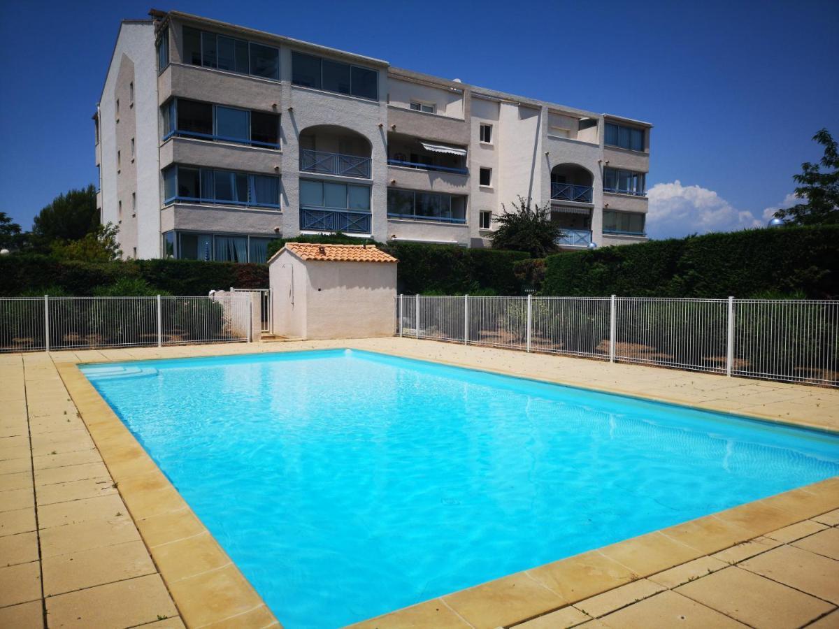 Appartement Avec Piscine Et Garage Proche Plage Et Commerces La Seyne-sur-Mer Extérieur photo