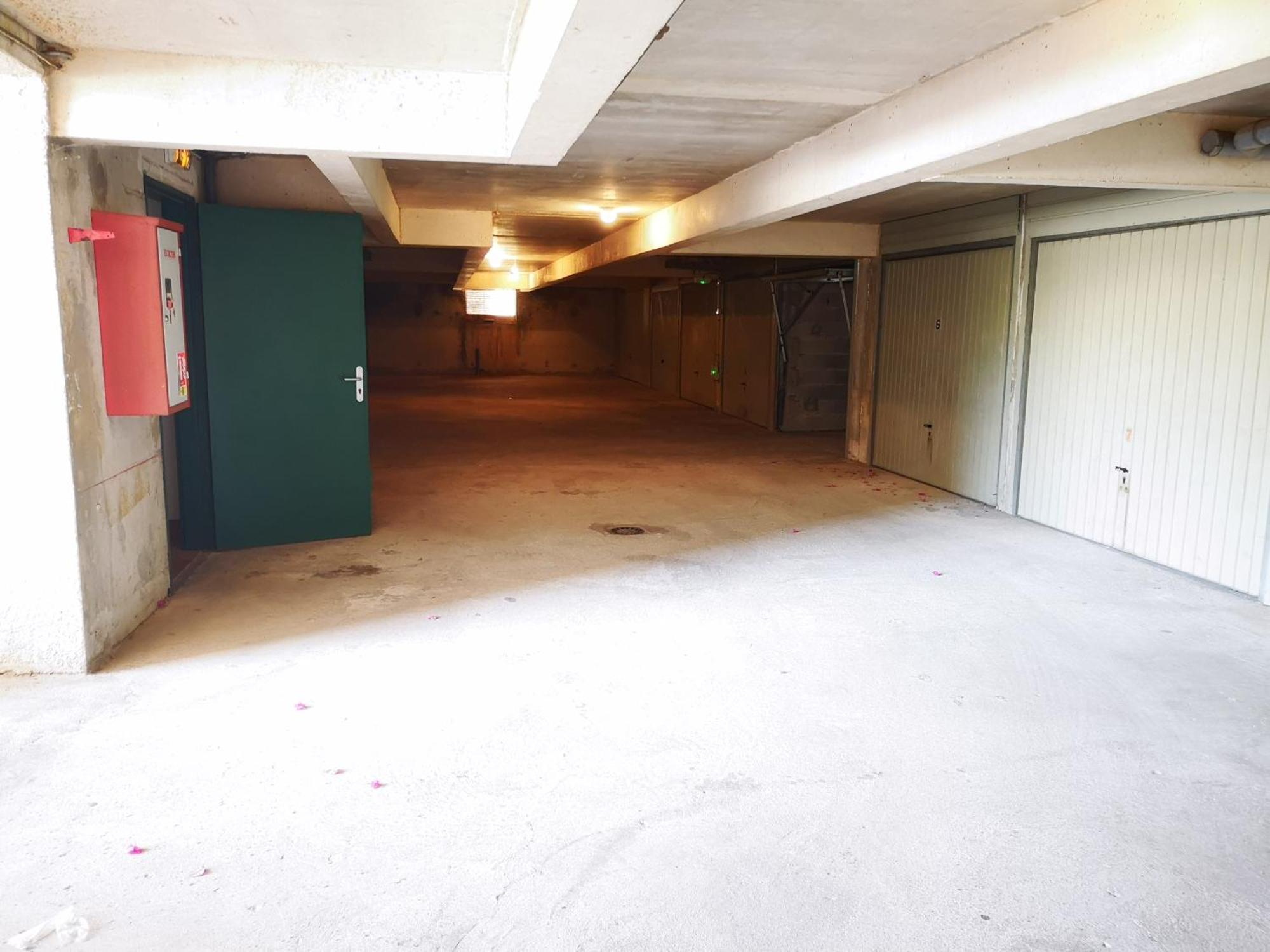 Appartement Avec Piscine Et Garage Proche Plage Et Commerces La Seyne-sur-Mer Extérieur photo